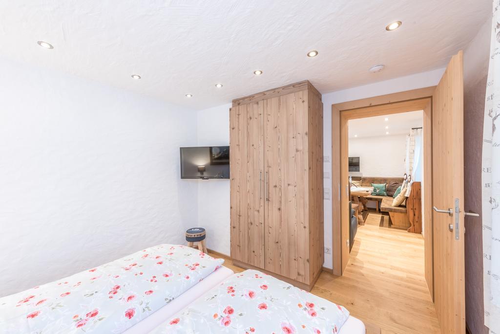 Appartement Haus Moesenlechner à Maishofen Extérieur photo