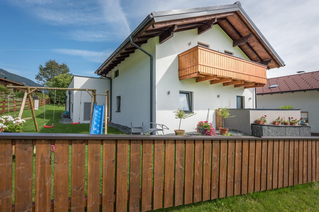 Appartement Haus Moesenlechner à Maishofen Extérieur photo