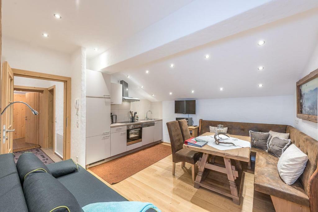 Appartement Haus Moesenlechner à Maishofen Extérieur photo